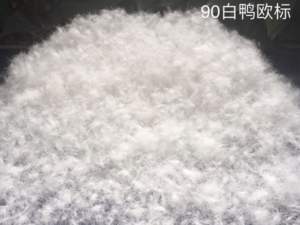 羽絨服廠家：羽絨服怎么洗最好？可以用洗衣機(jī)洗嗎？